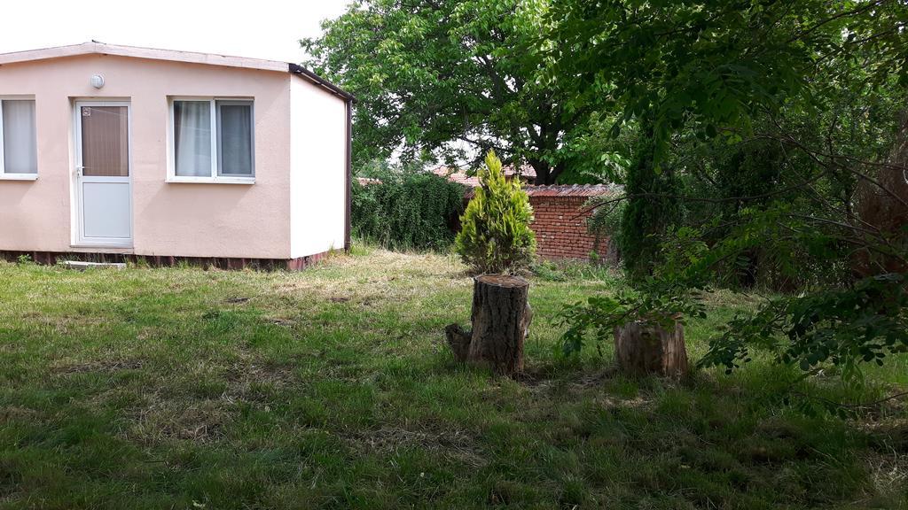 Complex Fretly Villa Gorni Dubnik Exterior photo